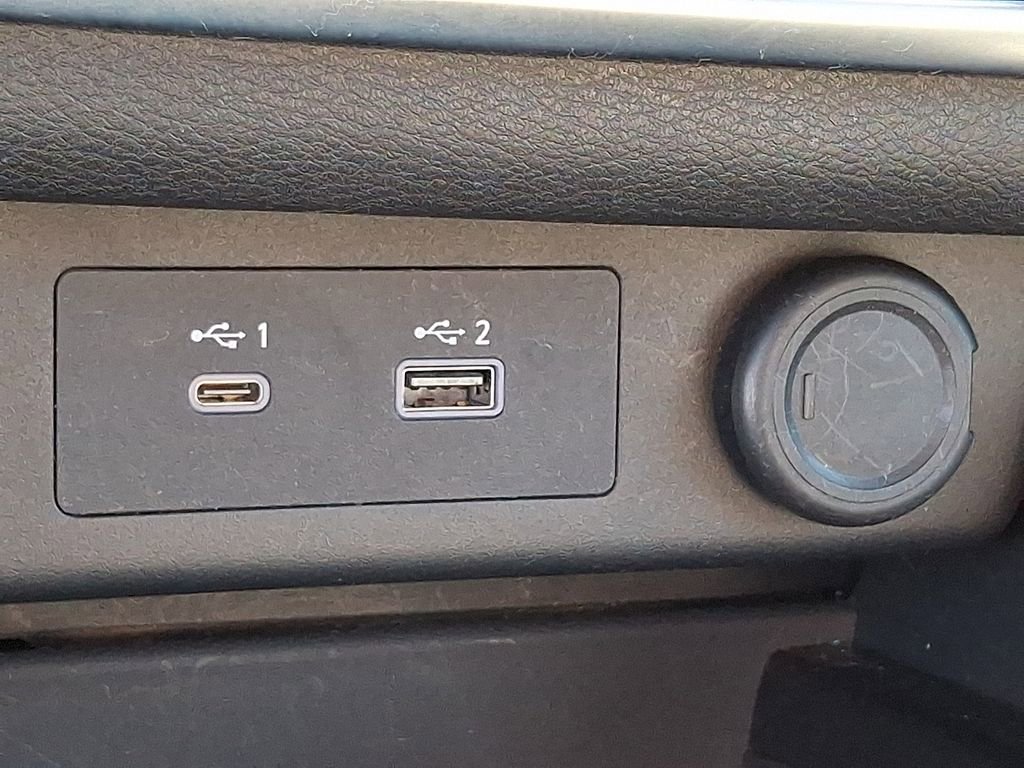 Certified 2023 Nissan Rogue SV image 26