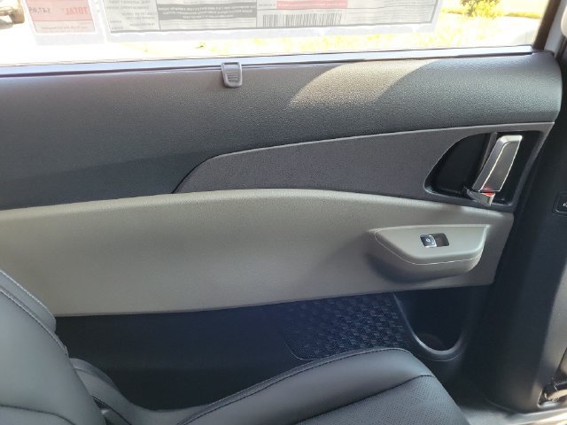 New 2027 Kia Carnival EX FWD image 20