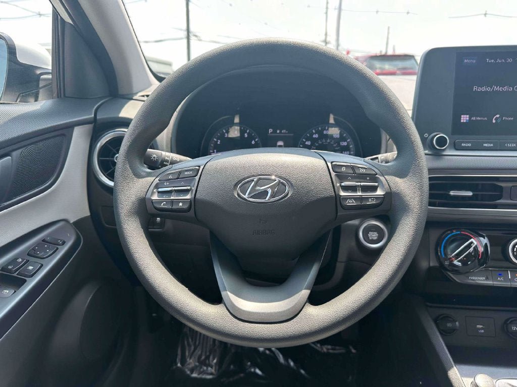 Used 2023 Hyundai Kona SEL w/ Winter Weather Package AWD/4WD image 13