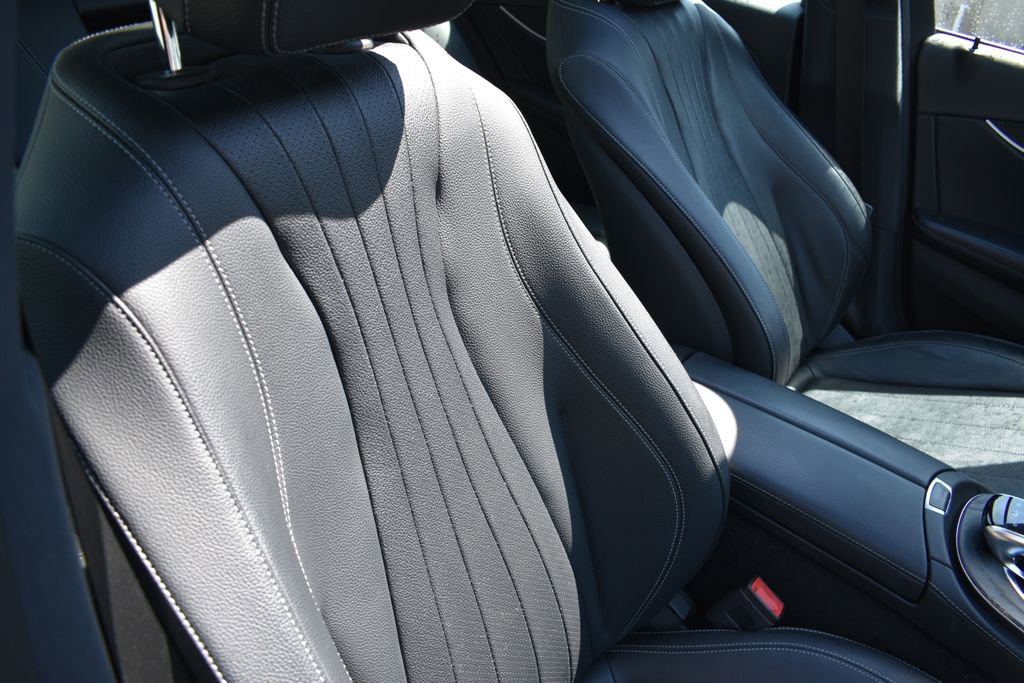 Used 2019 Mercedes-Benz E 300 4MATIC image 22