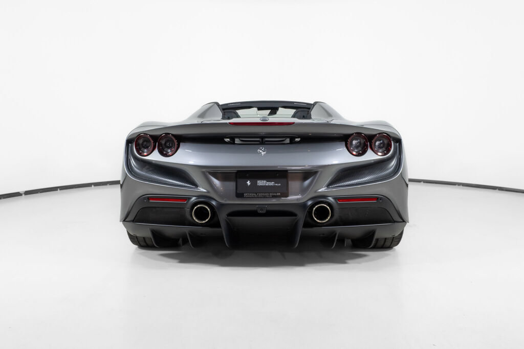 Used 2022 Ferrari F8 Tributo RWD image 6