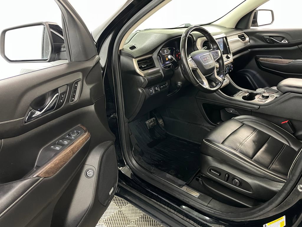 Certified 2021 GMC Acadia Denali w/ Denali Ultimate Package AWD/4WD image 21