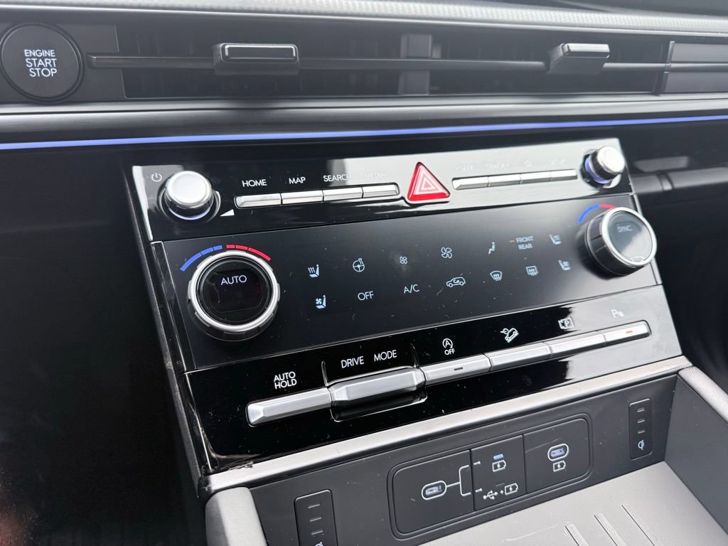 New 2026 Hyundai Santa Fe Calligraphy FWD image 17