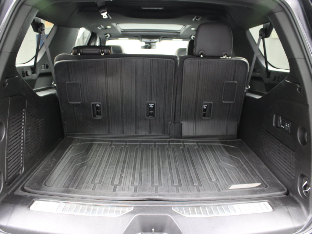Used 2024 GMC Yukon XL AT4 w/ AT4 Premium Plus Package AWD/4WD image 48