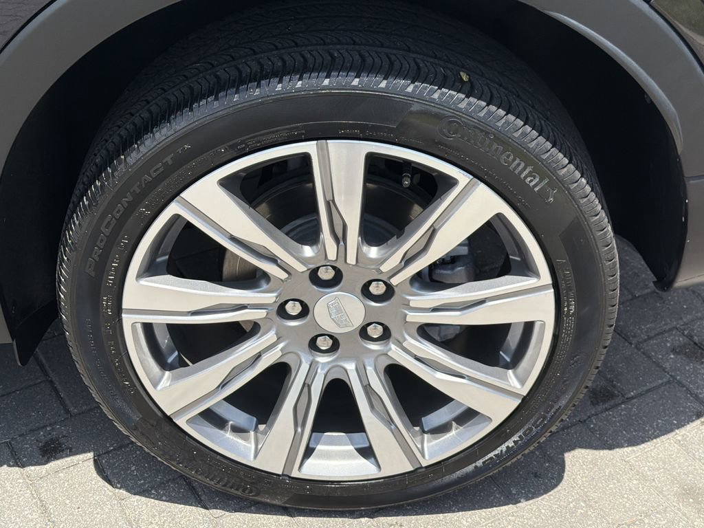 Certified 2023 Cadillac XT4 Premium Luxury FWD image 30