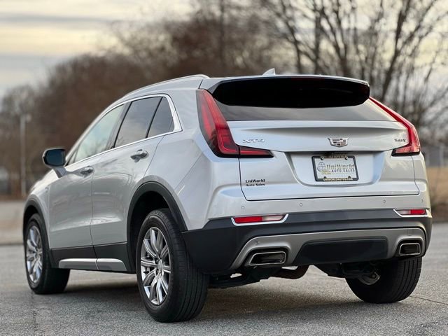 Used 2022 Cadillac XT4 Premium Luxury w/ Safety Alert Package image 7