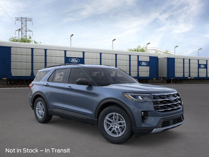 New 2026 Ford Explorer Active RWD image 9