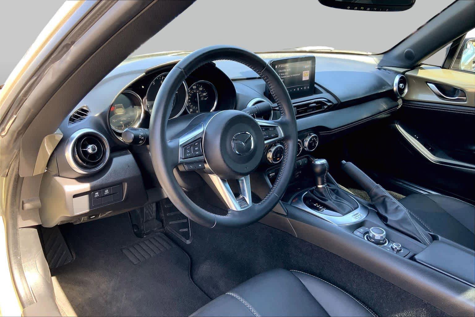 Used 2023 MAZDA MX-5 Miata Grand Touring RWD image 18