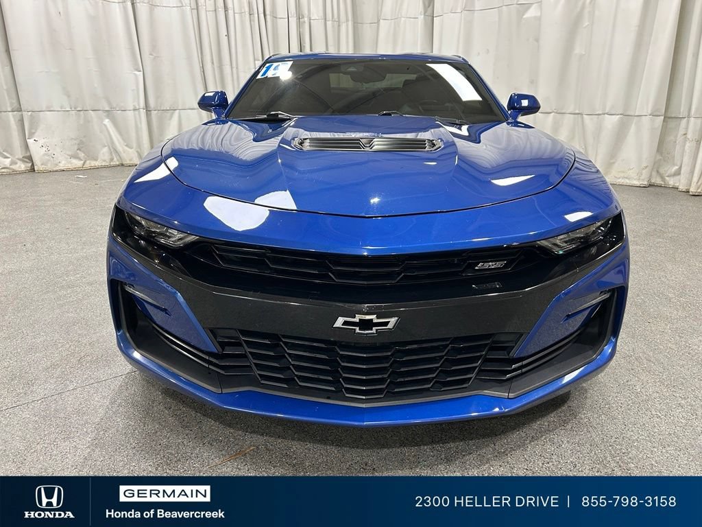 Used 2019 Chevrolet Camaro SS RWD image 3
