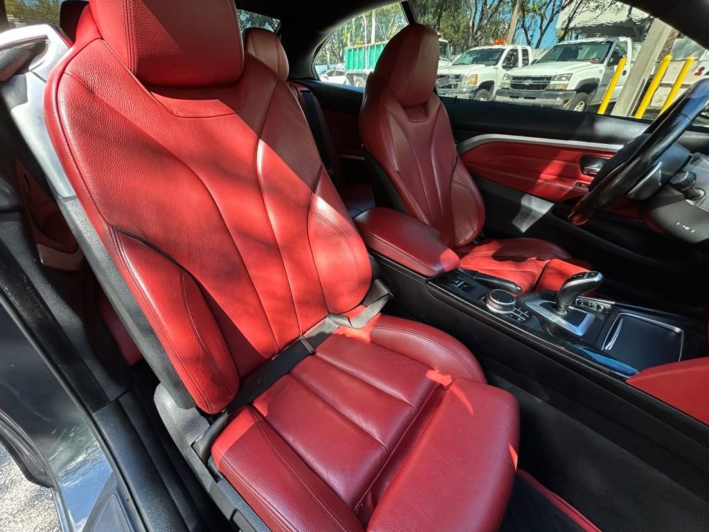 Used 2020 BMW 440i Convertible w/ M Sport Package image 31