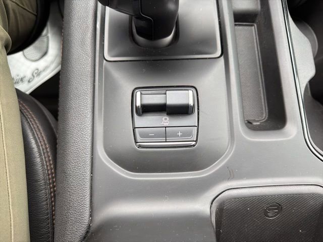 Used 2022 GMC Sierra 1500 AT4 w/ Technology Package image 36