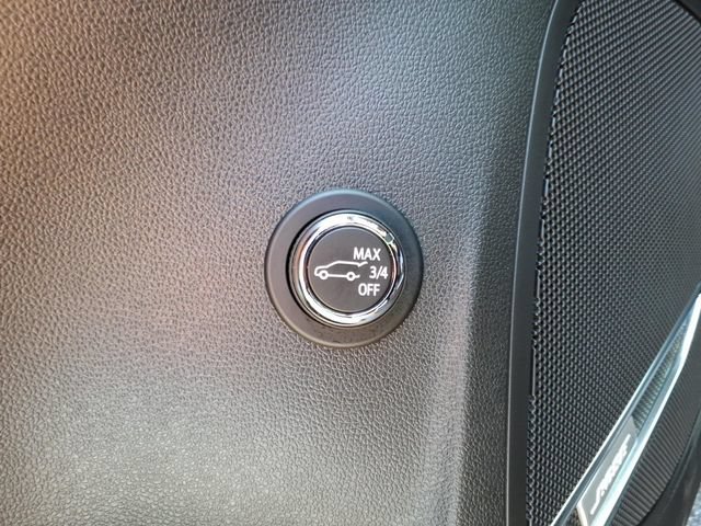 Used 2024 Buick Envision Avenir AWD/4WD image 11