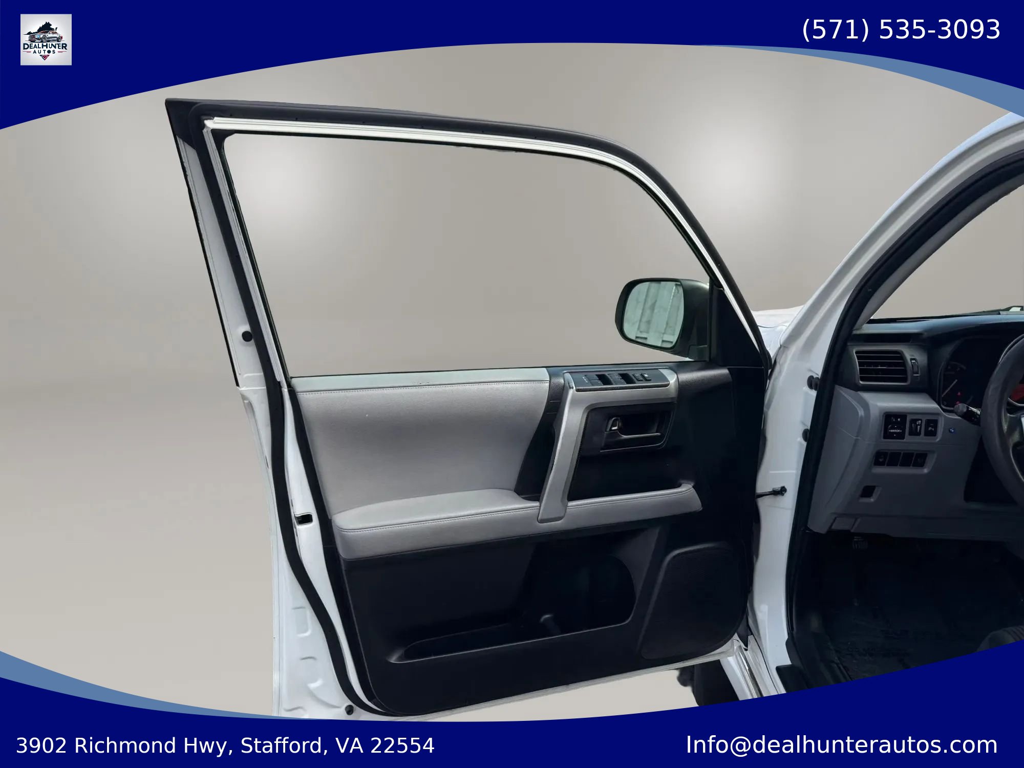 Used 2012 Toyota 4Runner SR5 AWD/4WD image 22