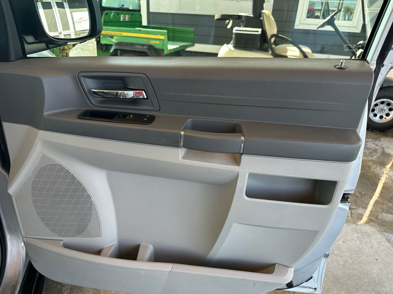 Used 2009 Chrysler Town & Country LX w/ PWR Convenience Group image 45