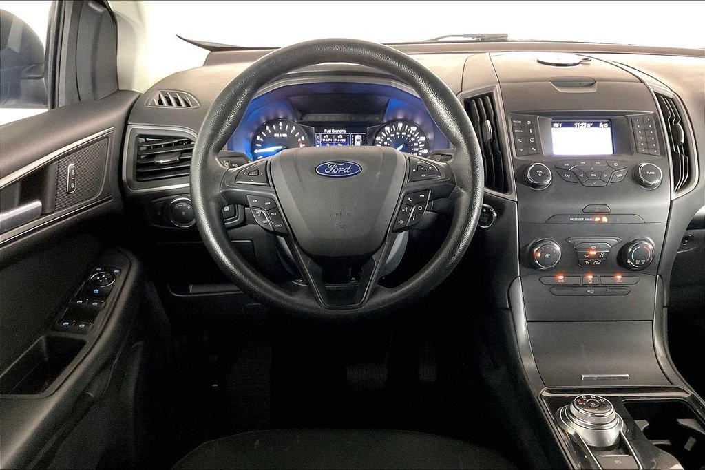 Used 2019 Ford Edge SE w/ SE Fleet Driver's Package image 4