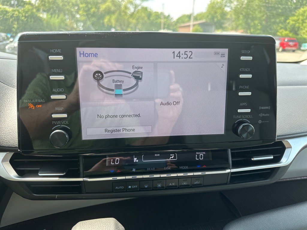 Used 2022 Toyota Sienna LE image 36