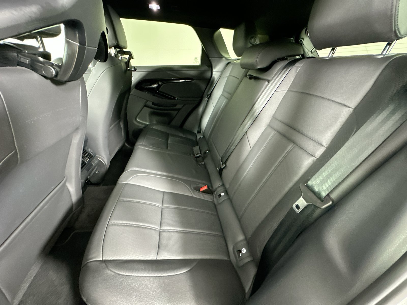 Used 2026 Land Rover Range Rover Evoque S AWD/4WD image 35
