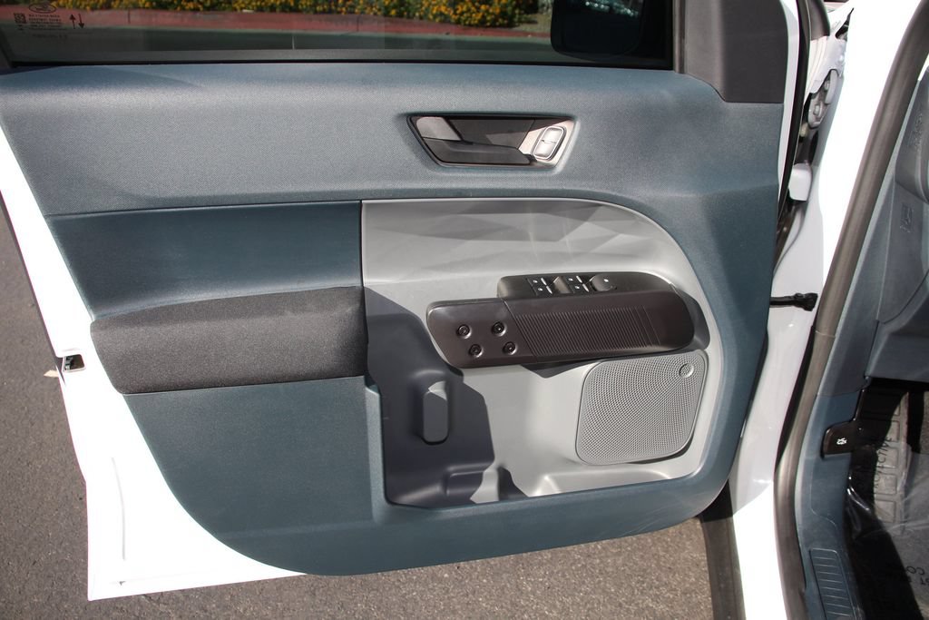 Certified 2024 Ford Maverick XL FWD image 22