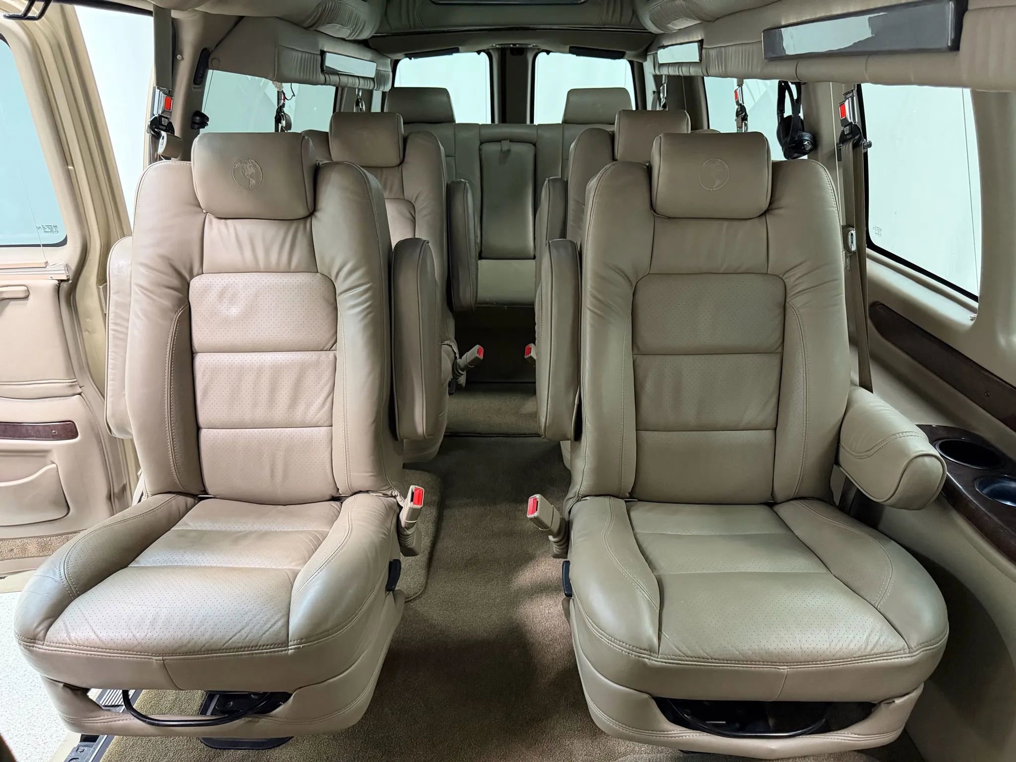 Used 2011 GMC Savana 2500 Extended image 17