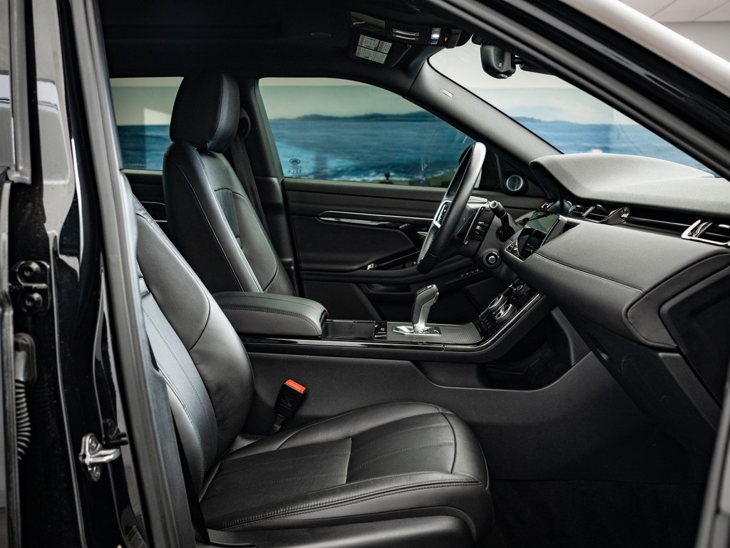 Used 2023 Land Rover Range Rover Evoque R-Dynamic SE image 24