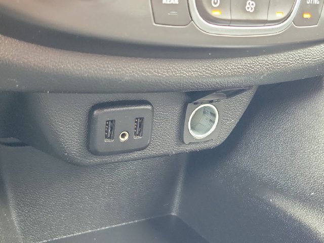 Used 2019 Chevrolet Traverse LT FWD image 20