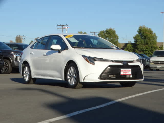 Certified 2025 Toyota Corolla LE w/ LE Premium Package