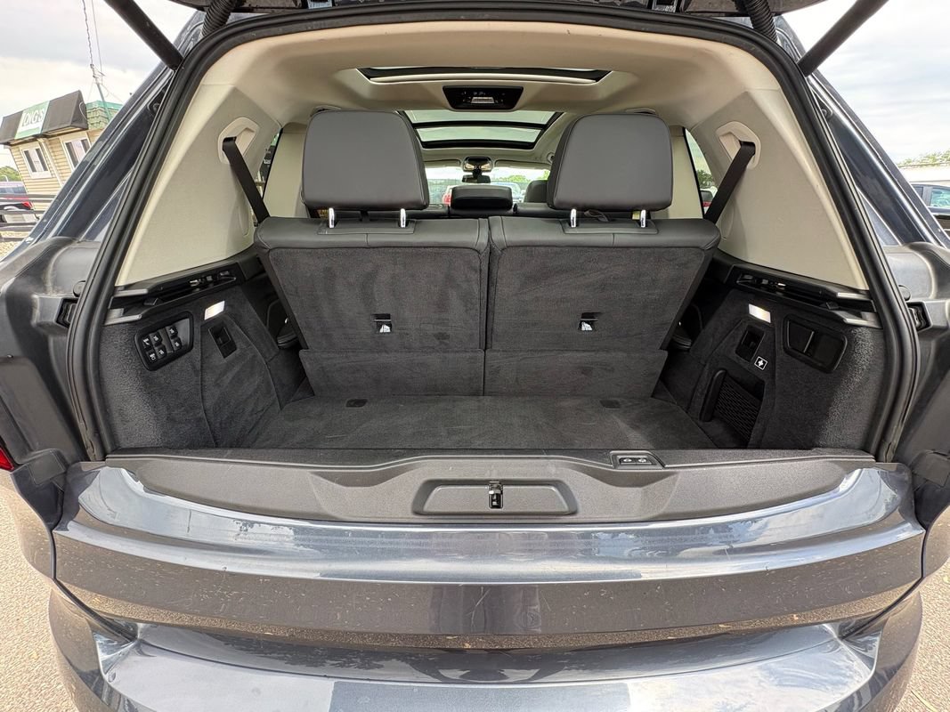 Used 2020 BMW X7 xDrive40i w/ Premium Package AWD/4WD image 29