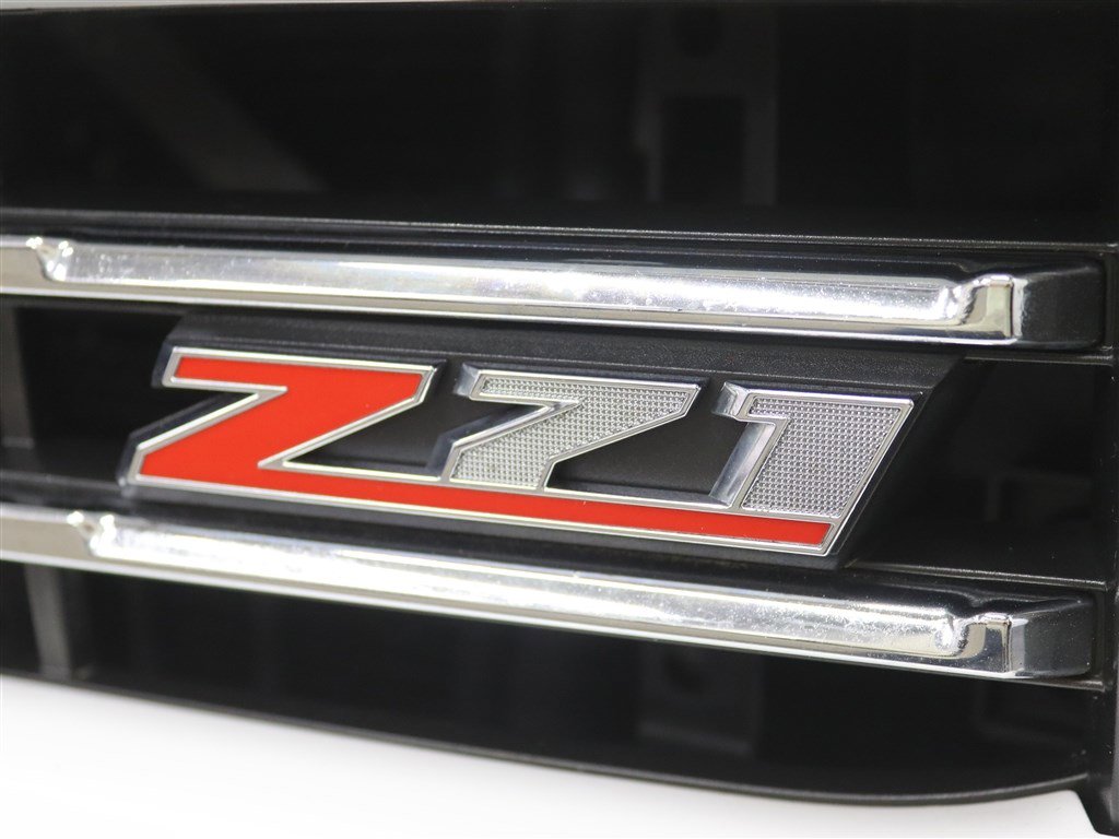 Used 2018 Chevrolet Silverado 2500 LT w/ Custom Sport Edition image 7