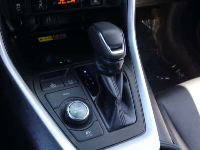 Used 2023 Toyota RAV4 XSE AWD/4WD image 34
