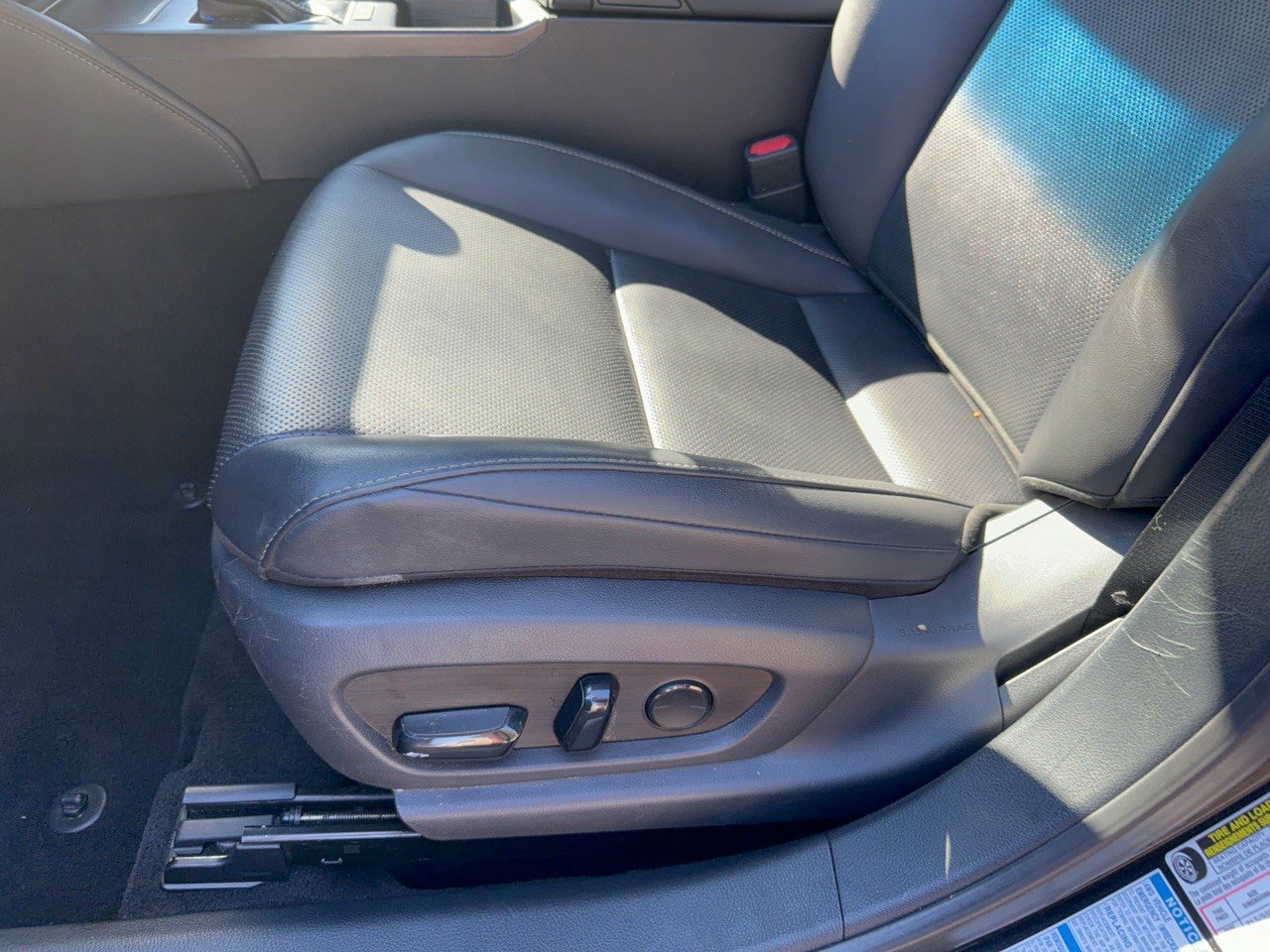 Used 2021 Lexus ES 250 w/ Premium Package AWD/4WD image 16