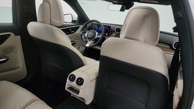 Used 2025 Mercedes-Benz C 300 Sedan image 43