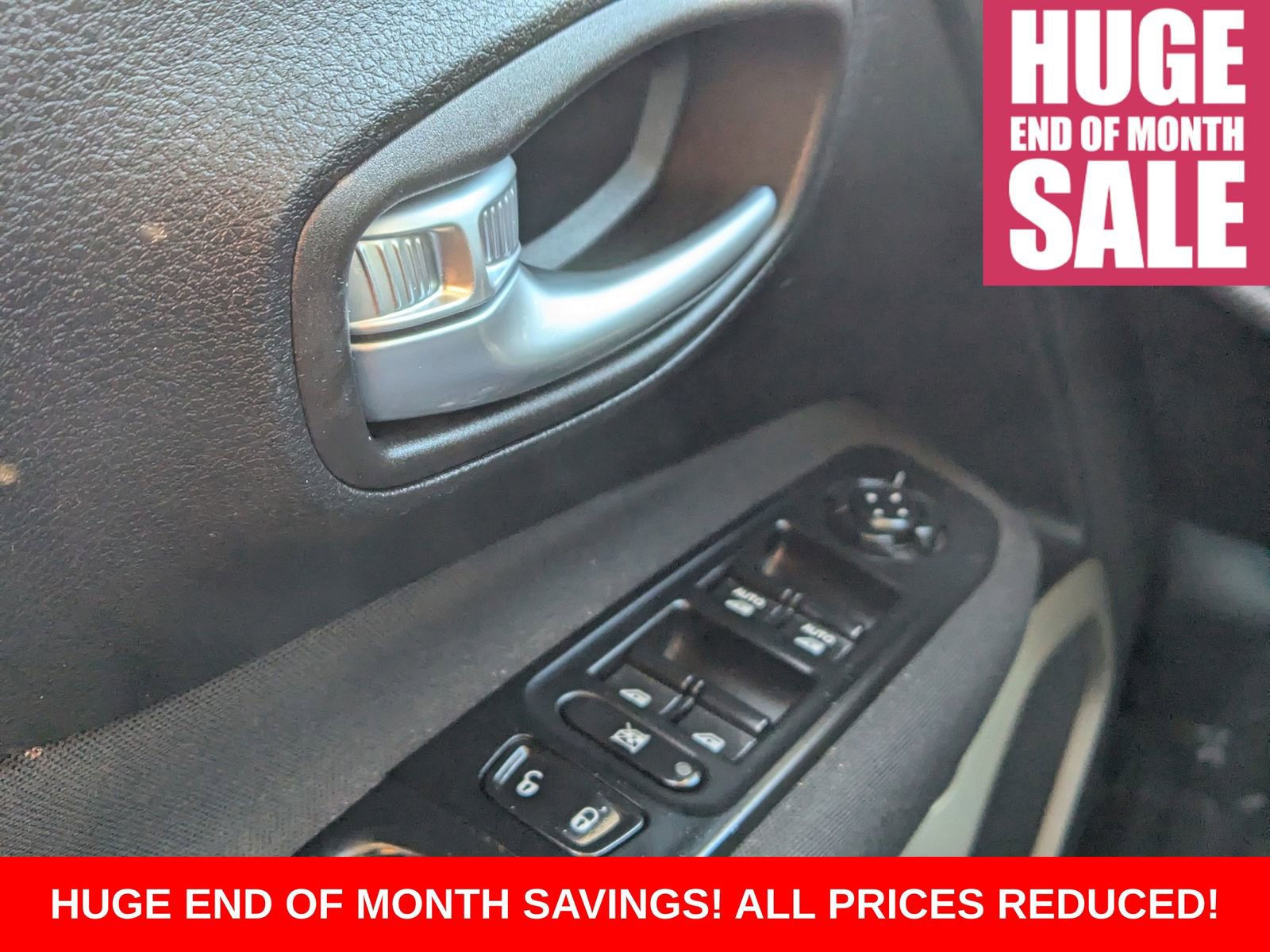 Used 2017 Jeep Renegade Latitude w/ Safety & Security Group image 31