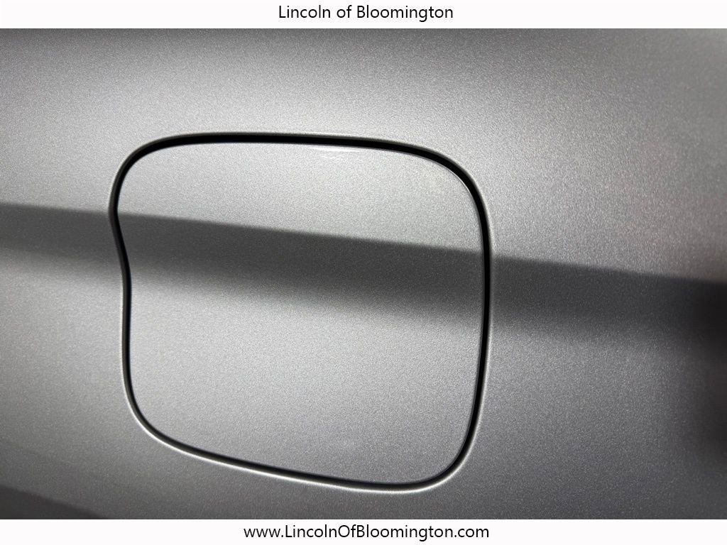 Used 2019 Lincoln Nautilus Reserve image 28
