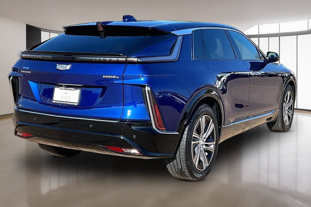 Certified 2024 Cadillac Lyriq Luxury AWD/4WD image 2