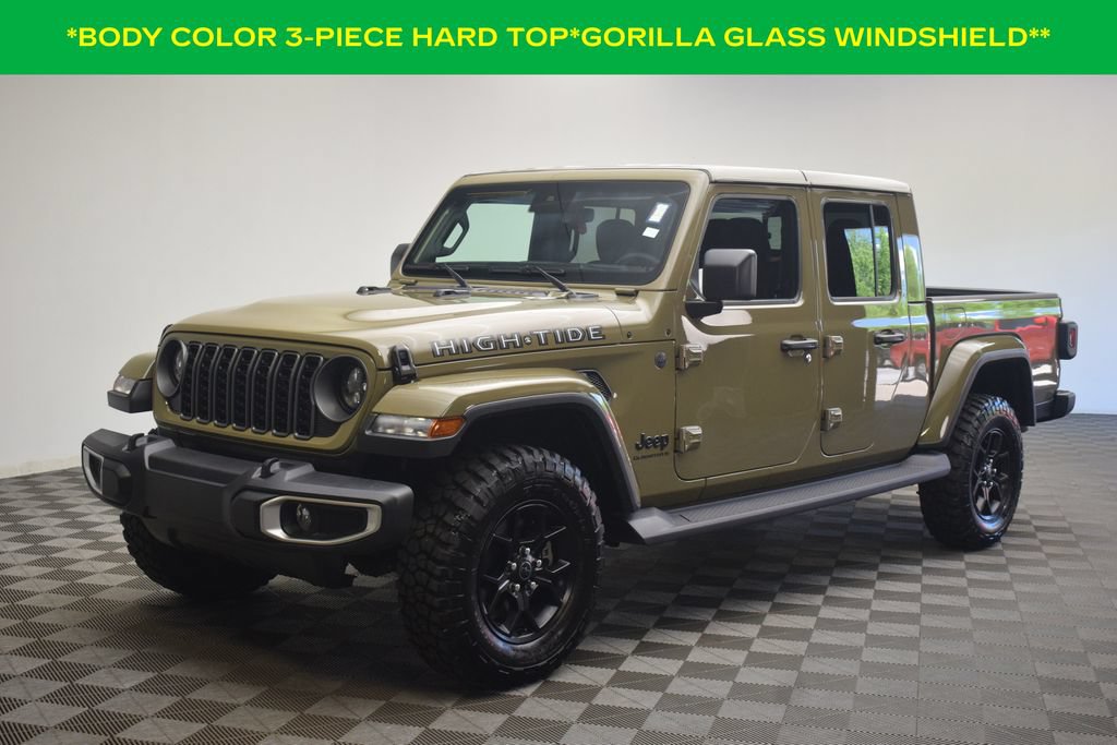 Used 2025 Jeep Gladiator Sport AWD/4WD image 3
