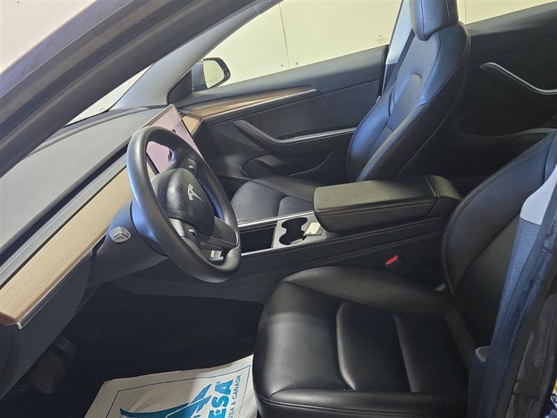 Used 2023 Tesla Model 3 Standard Range RWD image 5