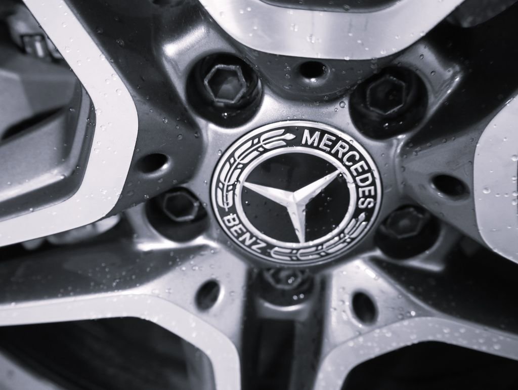 Certified 2022 Mercedes-Benz E 350 4MATIC Sedan image 8