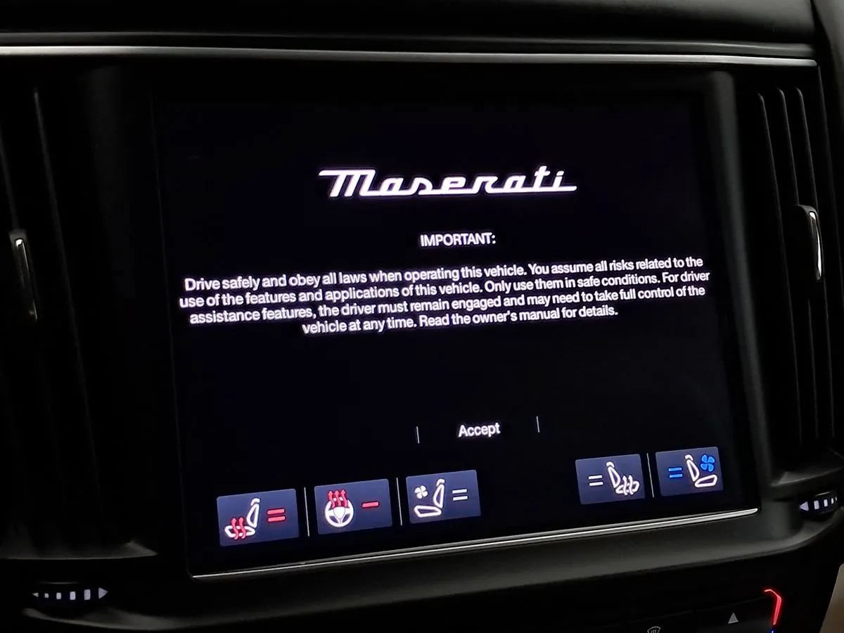 Used 2021 Maserati Levante S AWD/4WD image 25