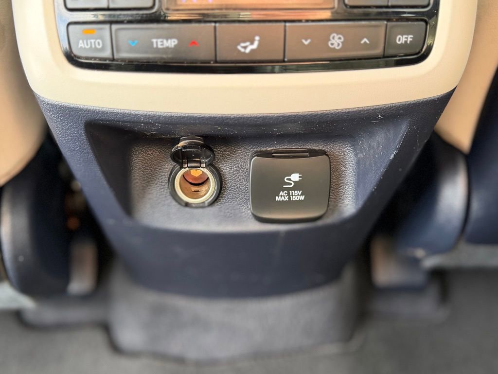 Used 2023 Hyundai Palisade Calligraphy image 14