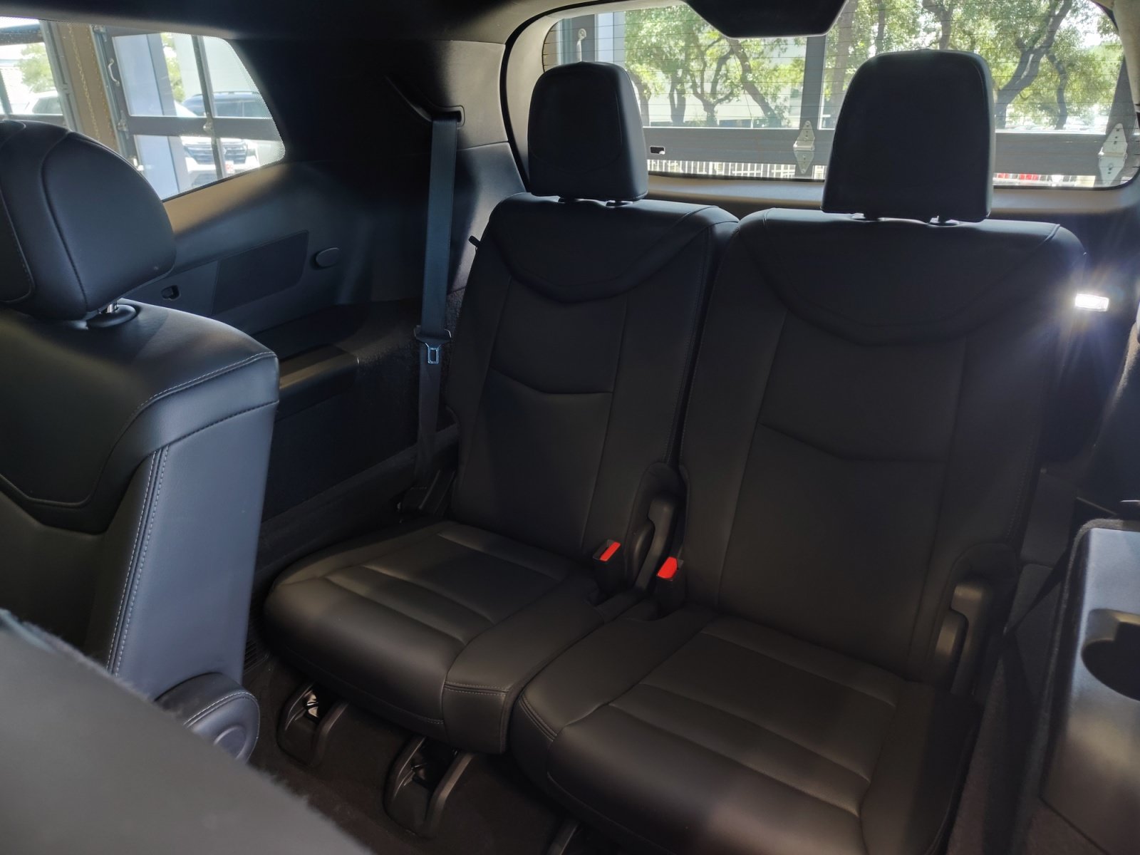 Used 2025 Cadillac XT6 Premium Luxury FWD image 26