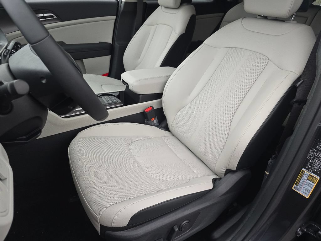 New 2026 Kia Sportage EX FWD image 22