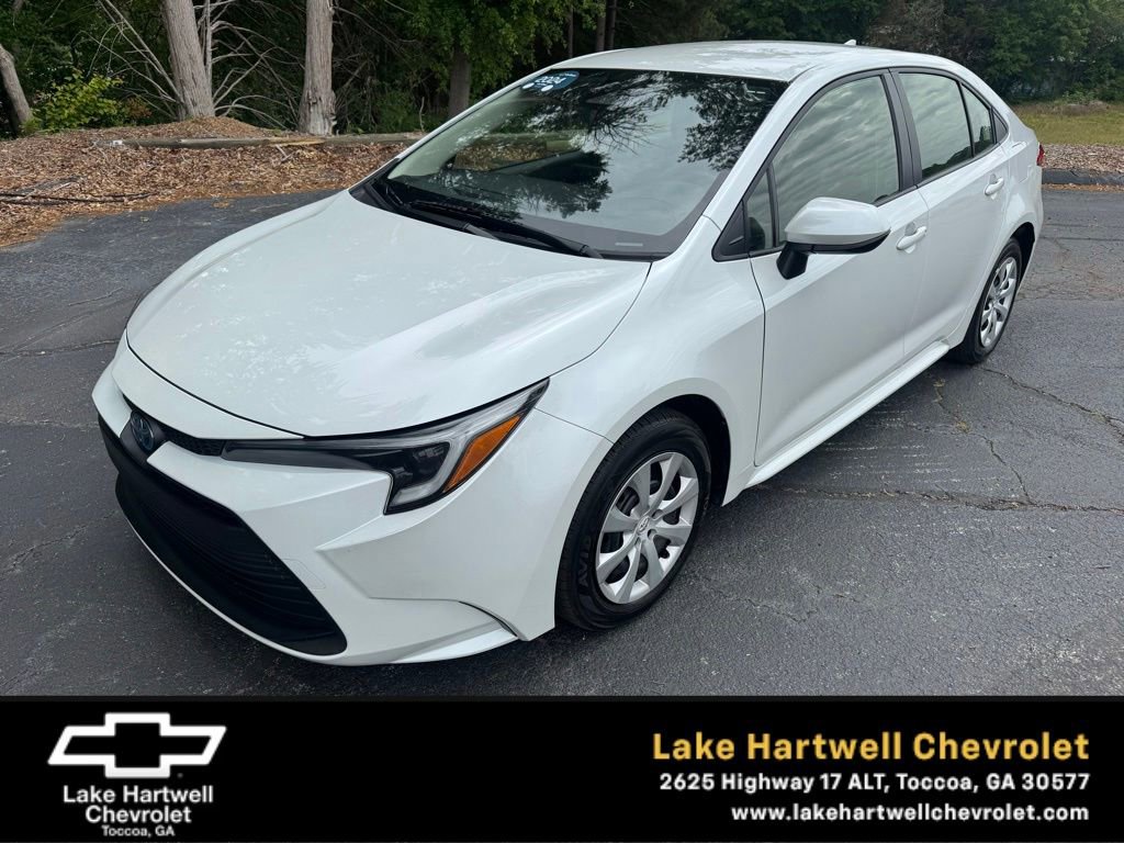 Used 2024 Toyota Corolla LE FWD video 1