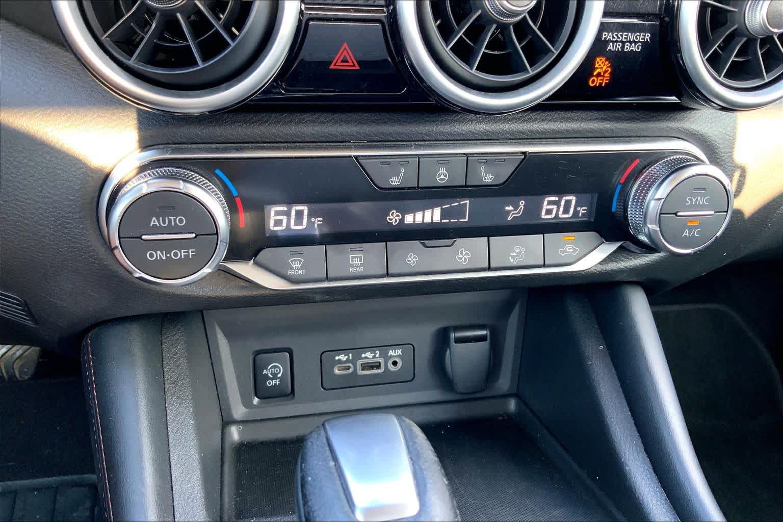 Used 2025 Nissan Sentra SR w/ SR Premium Package FWD image 35