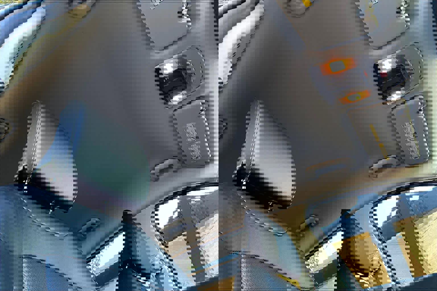 Used 2025 Kia Sportage EX image 13