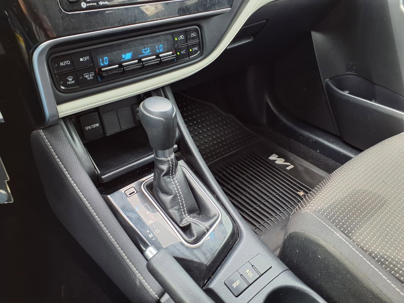 Certified 2018 Toyota Corolla iM FWD image 25