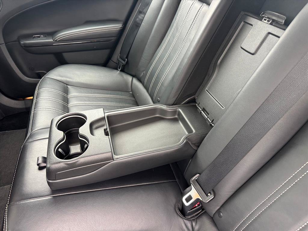 Used 2014 Chrysler 300 S AWD/4WD image 11