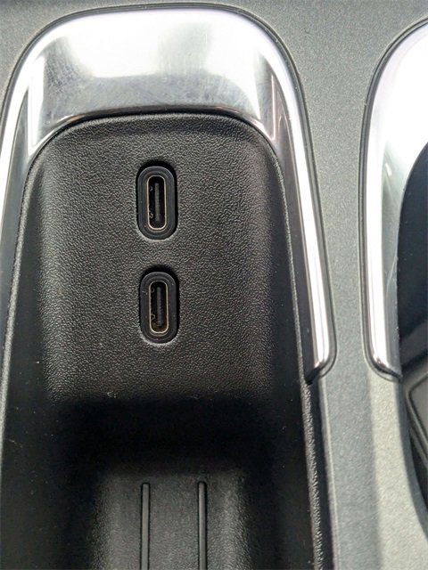 Certified 2025 Chevrolet Equinox EV LT image 23