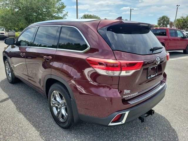 Used 2017 Toyota Highlander Limited Platinum image 12
