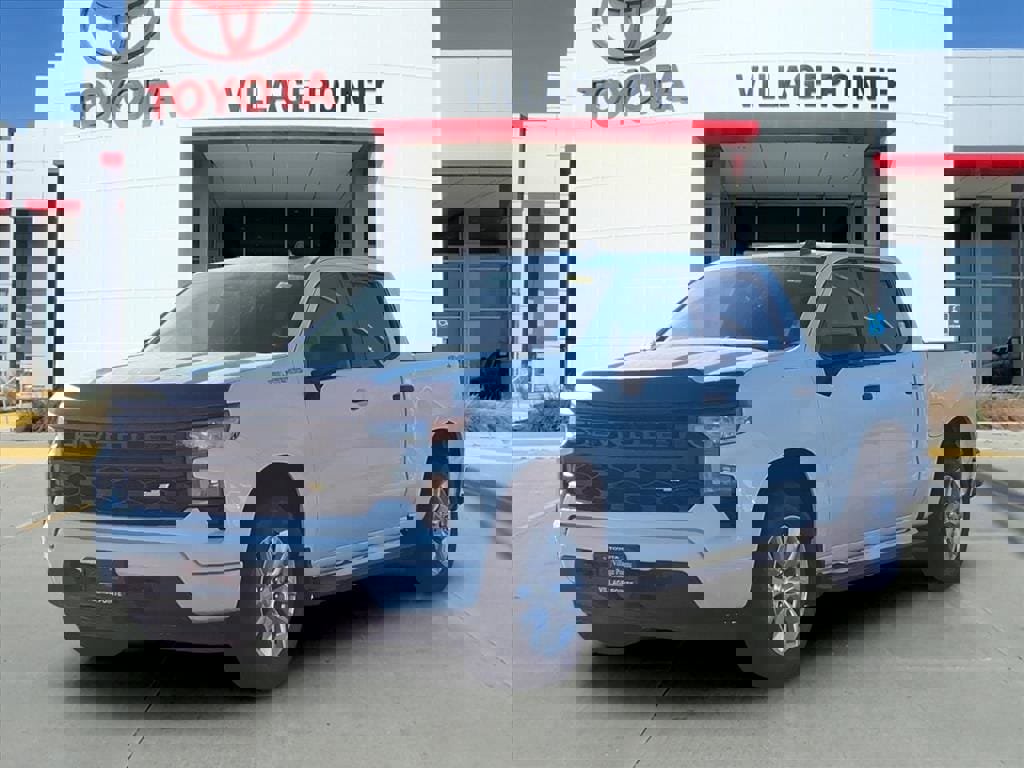 Used 2022 Chevrolet Silverado 1500 Custom image 1