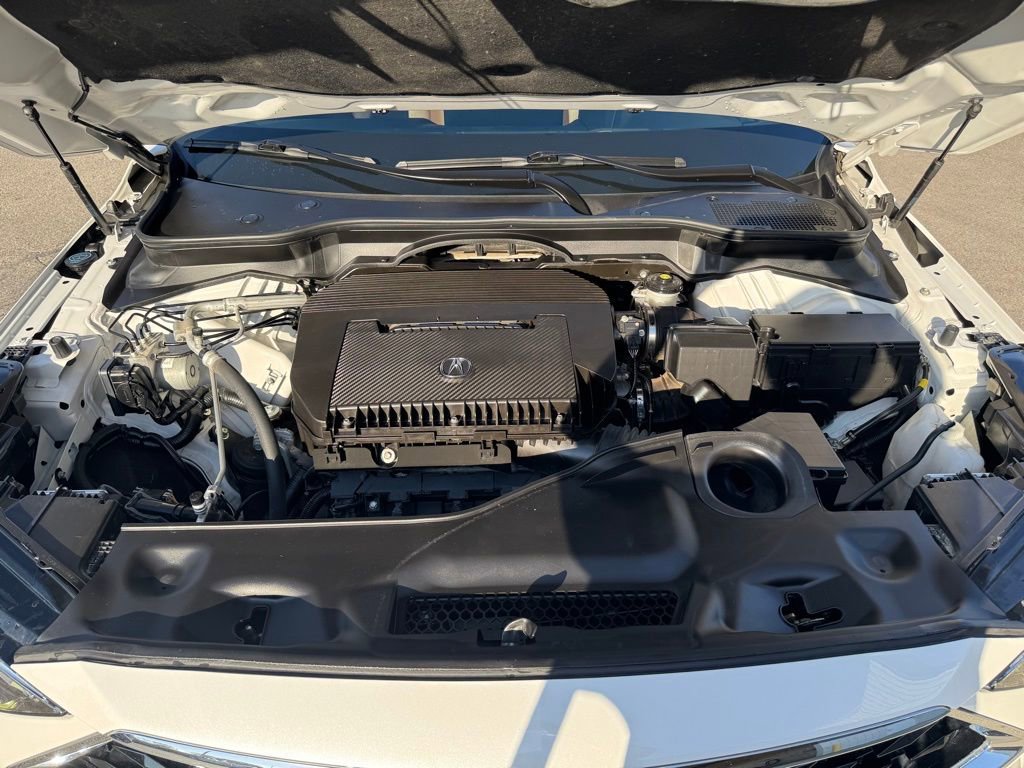 Used 2023 Acura MDX SH-AWD w/ Technology Package image 9